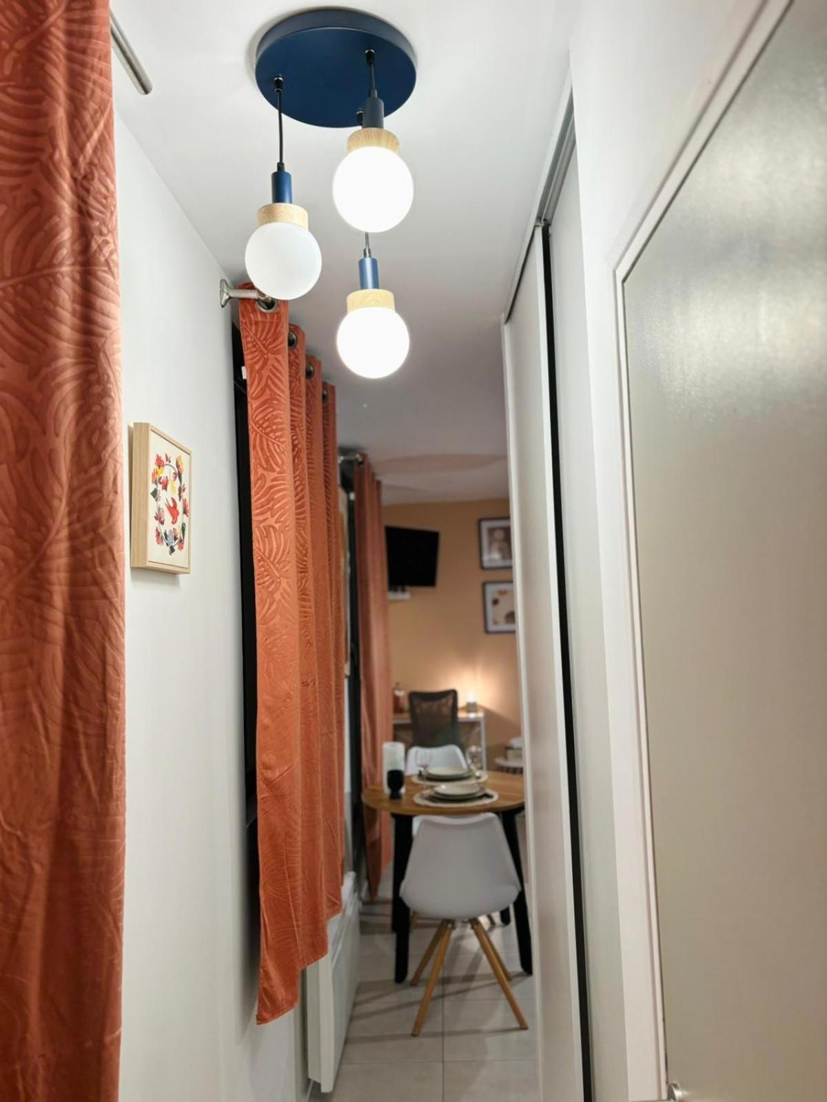 Apartamento Le Marguerite & Le Melange Savant Ruan Exterior foto